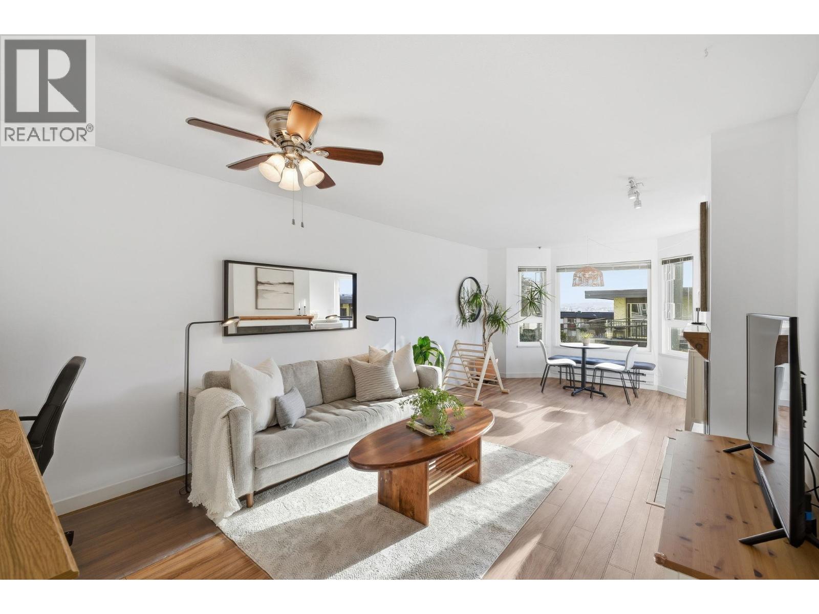 204 315 E 3RD STREET