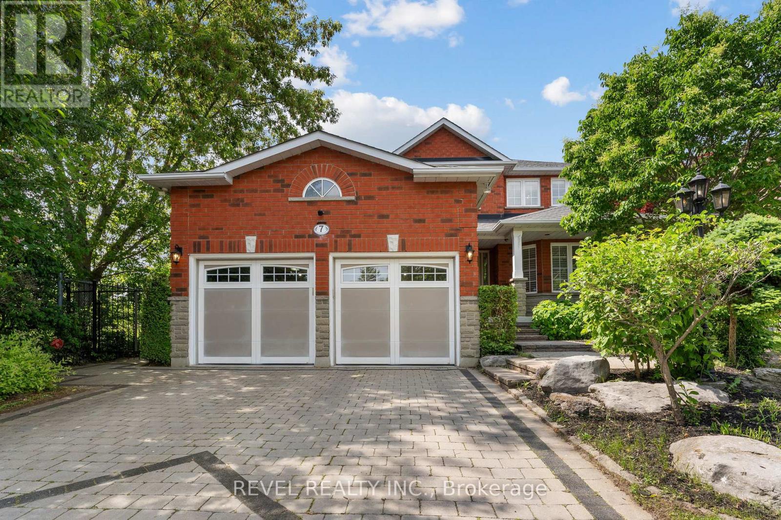 7 CALLANDER COURT