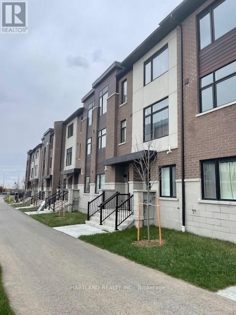 223 - 1695 DERSAN STREET Pickering (Duffin Heights) ON L1X0S8