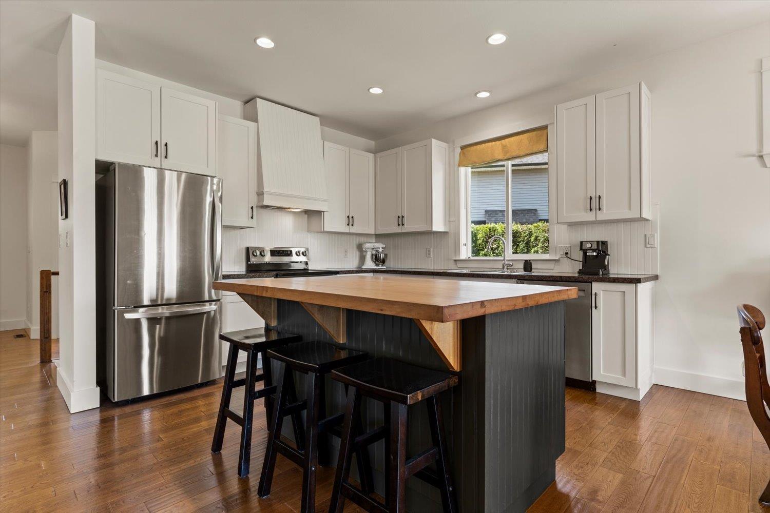 8408 BRADSHAW PLACE|Eastern Hillsides