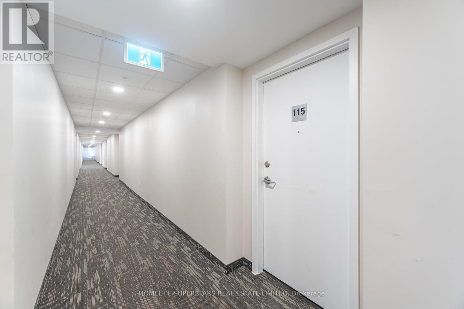 115 - 5 WAKE ROBIN DRIVE