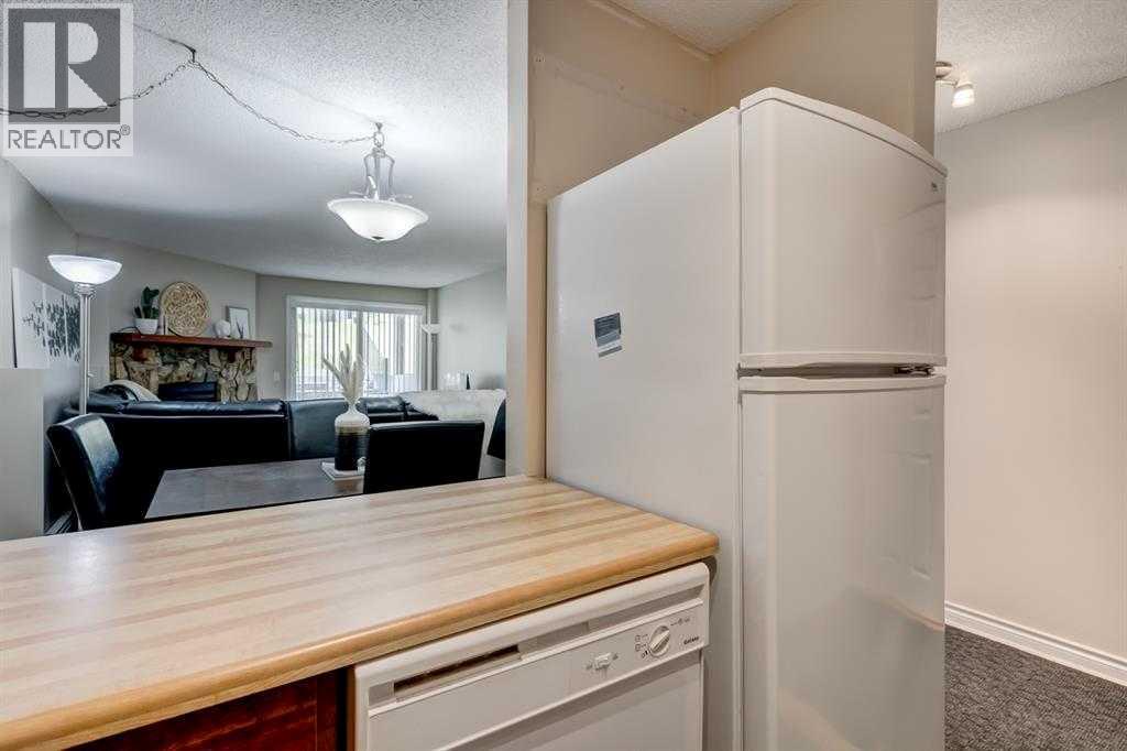 2135, 70 Glamis Drive SW