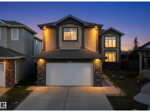 2435 HAGEN WAY NW Edmonton AB T6R3L5