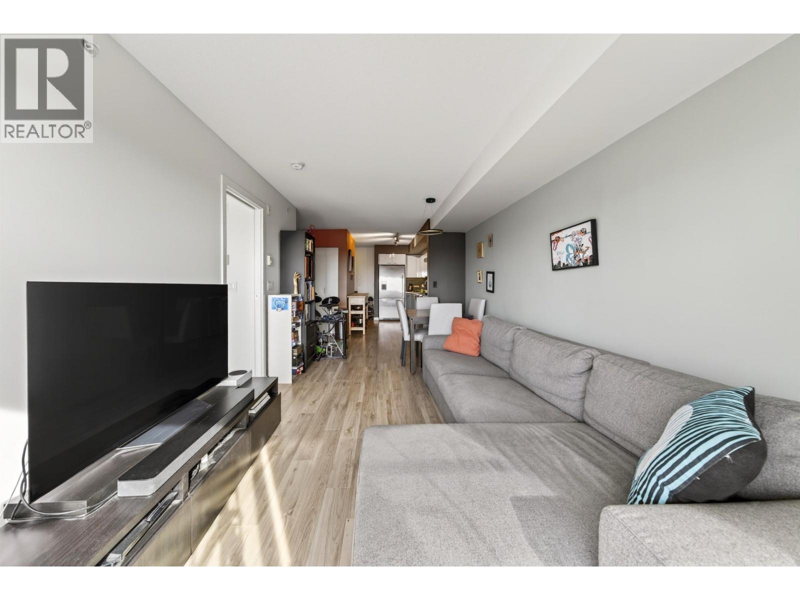 506 2888 E 2ND AVENUE