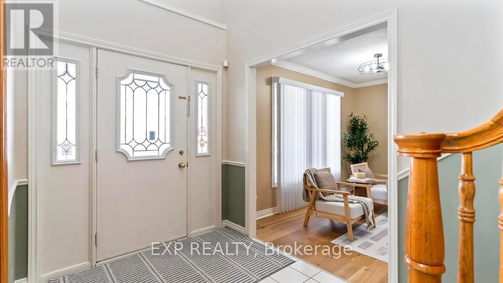 488 SUNNYSIDE CRESCENT