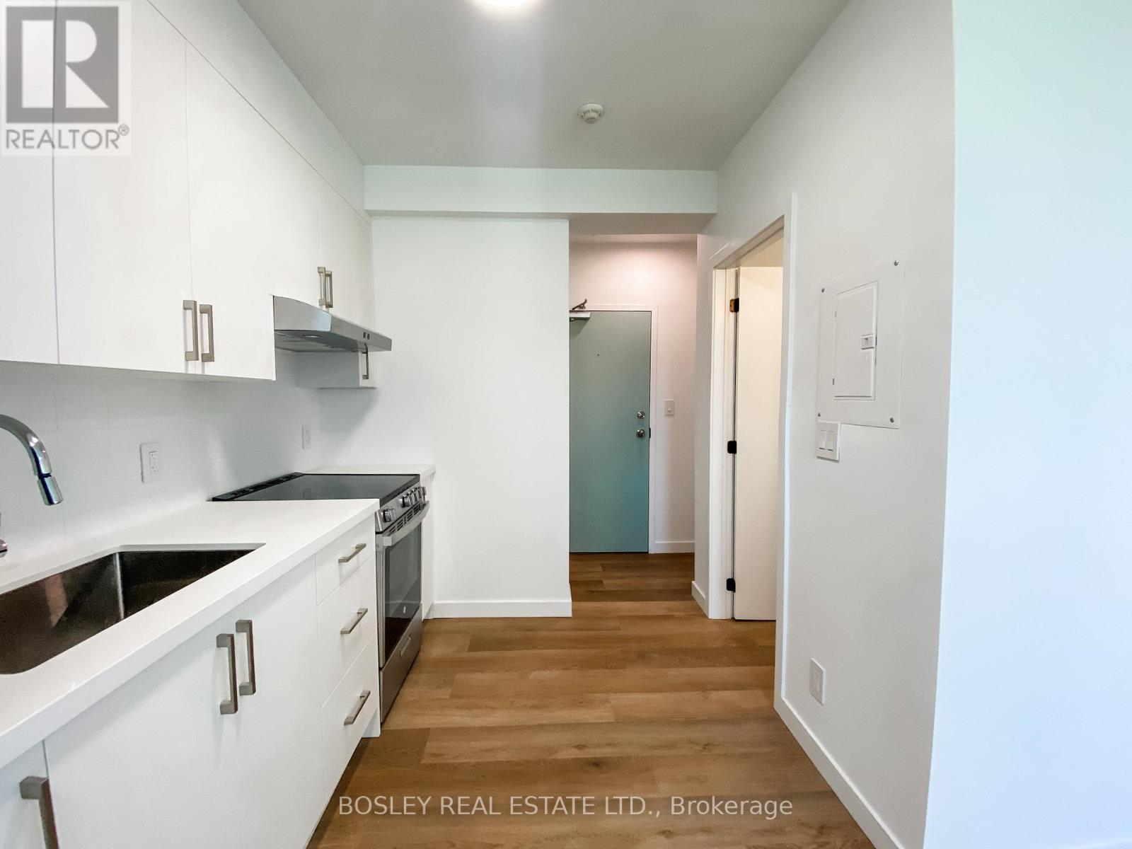 12 - 11 CALVINGTON DRIVE