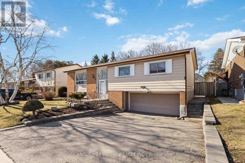 26 SIR BEDEVERE PLACE Markham (Markham Village) ON L3P2W2