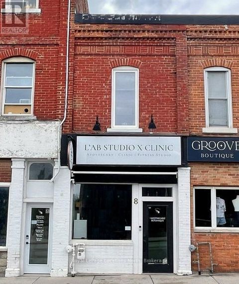 8 SYKES STREET N Meaford ON N4L1V6