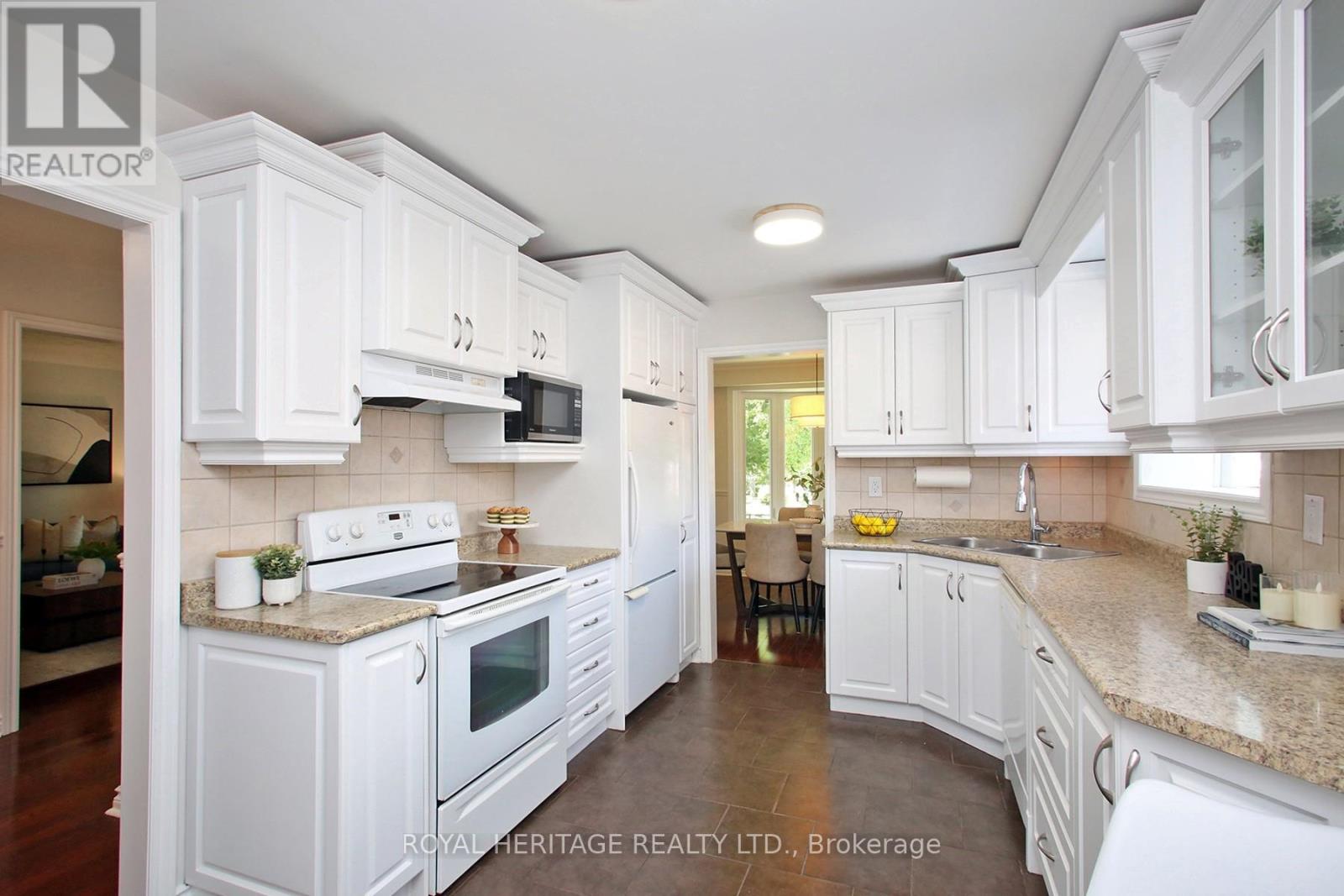 21 WOOTTEN WAY S