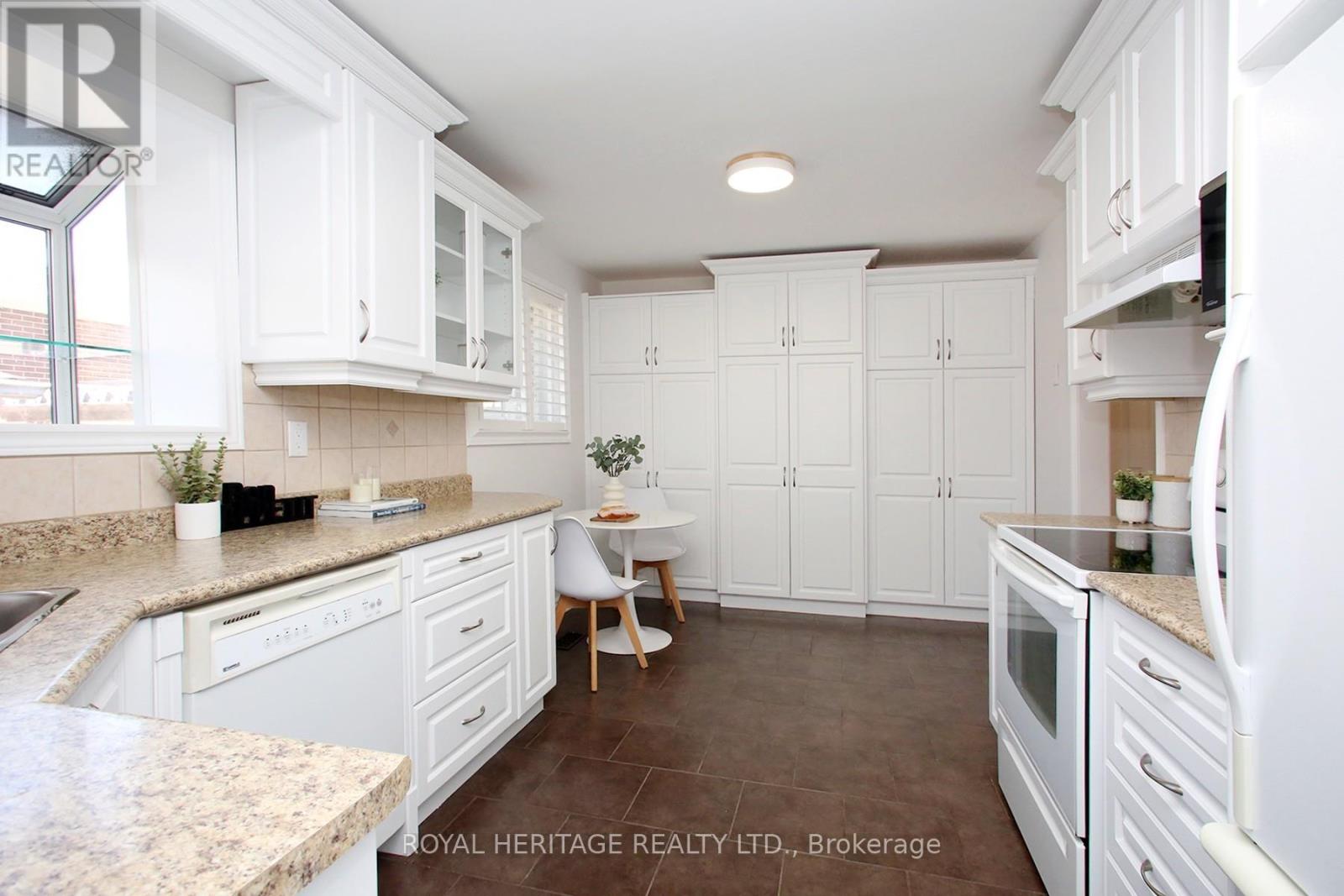 21 WOOTTEN WAY S