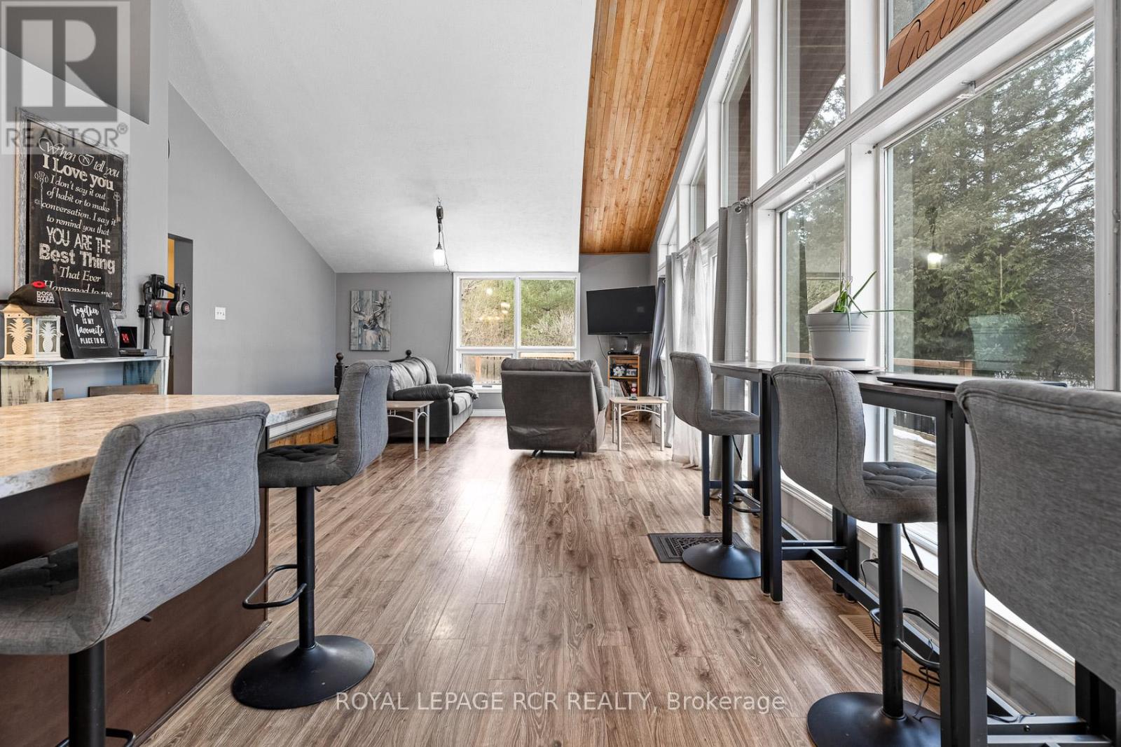 573106 SOUTHGATE SIDEROAD 57