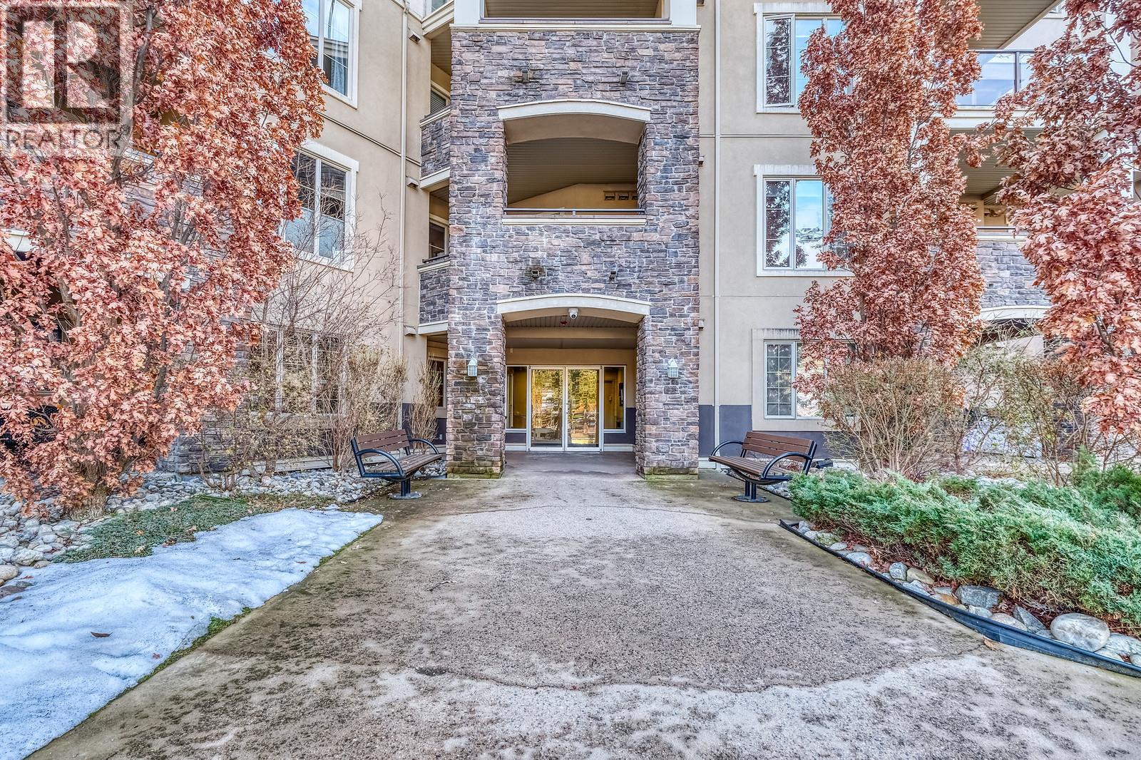 1873 Country Club Drive Unit# 2305