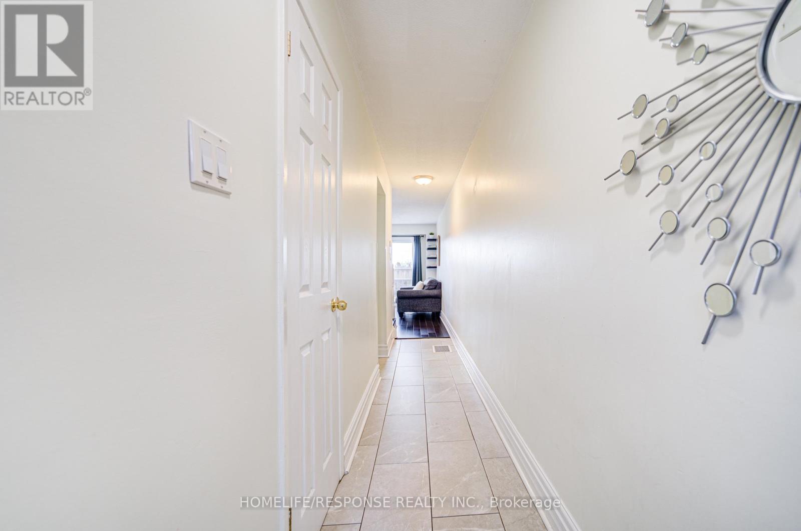 21 DAWSON CRESCENT