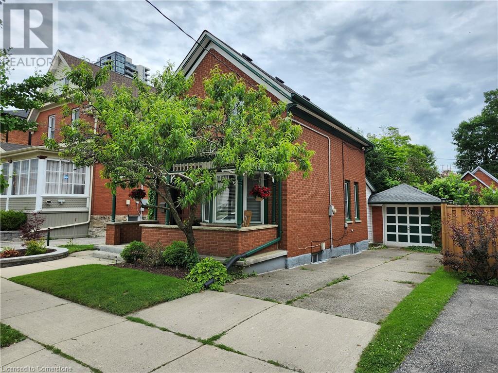 73 WATER Street S