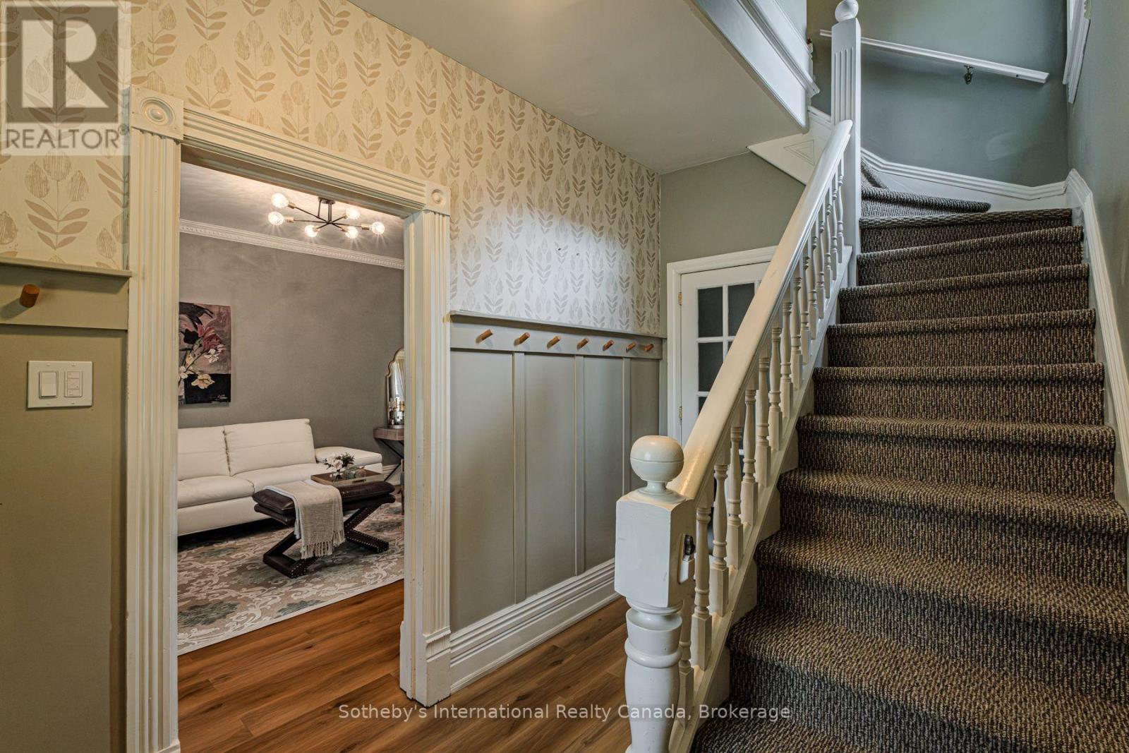 26 ALEXANDER AVENUE