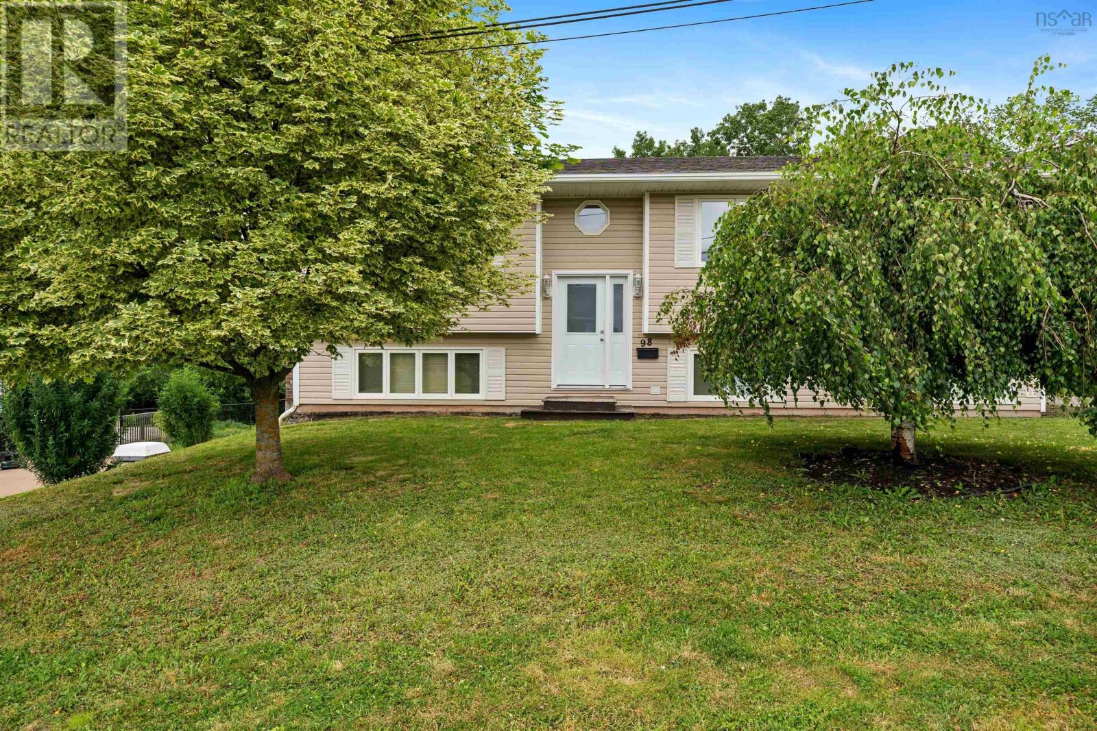98 Sierra Drive
