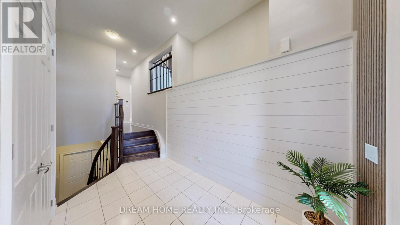 69 BLENHEIM CIRCLE