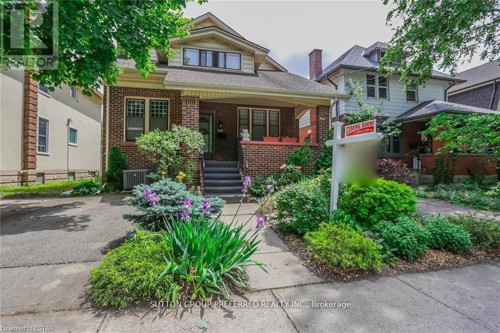 841 DUFFERIN AVENUE