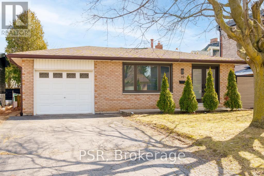 19 GLEN FOREST DRIVE
