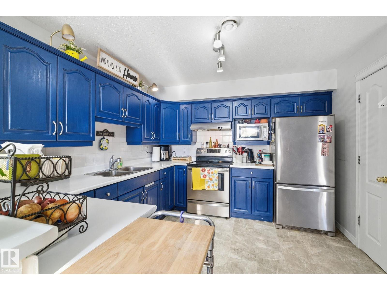 #62 2505 42 ST NW