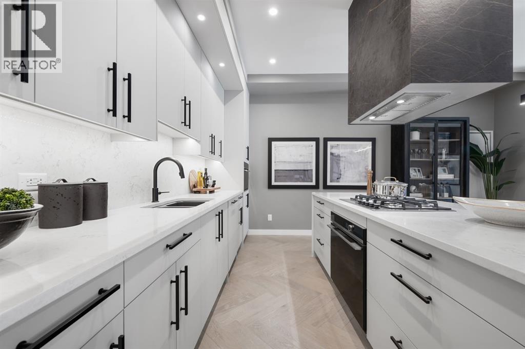 206, 835 78 Street SW