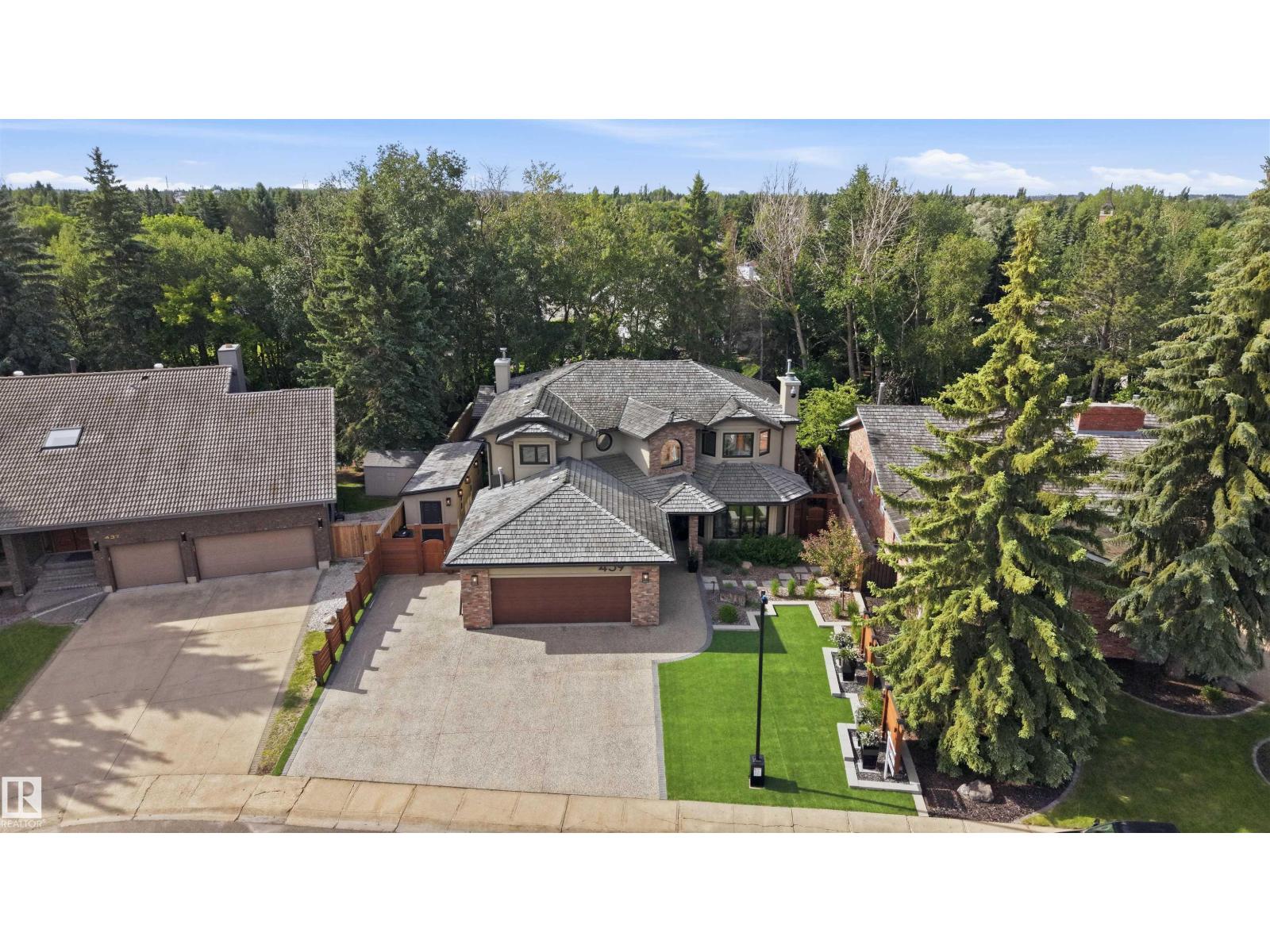 439 ROONEY CR NW