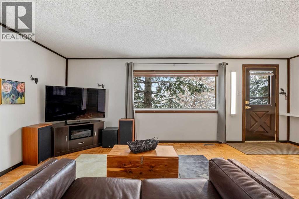 157 Spring Haven Mews SE