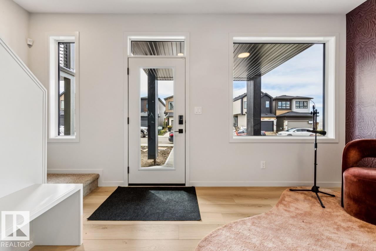 436 31 ST SW