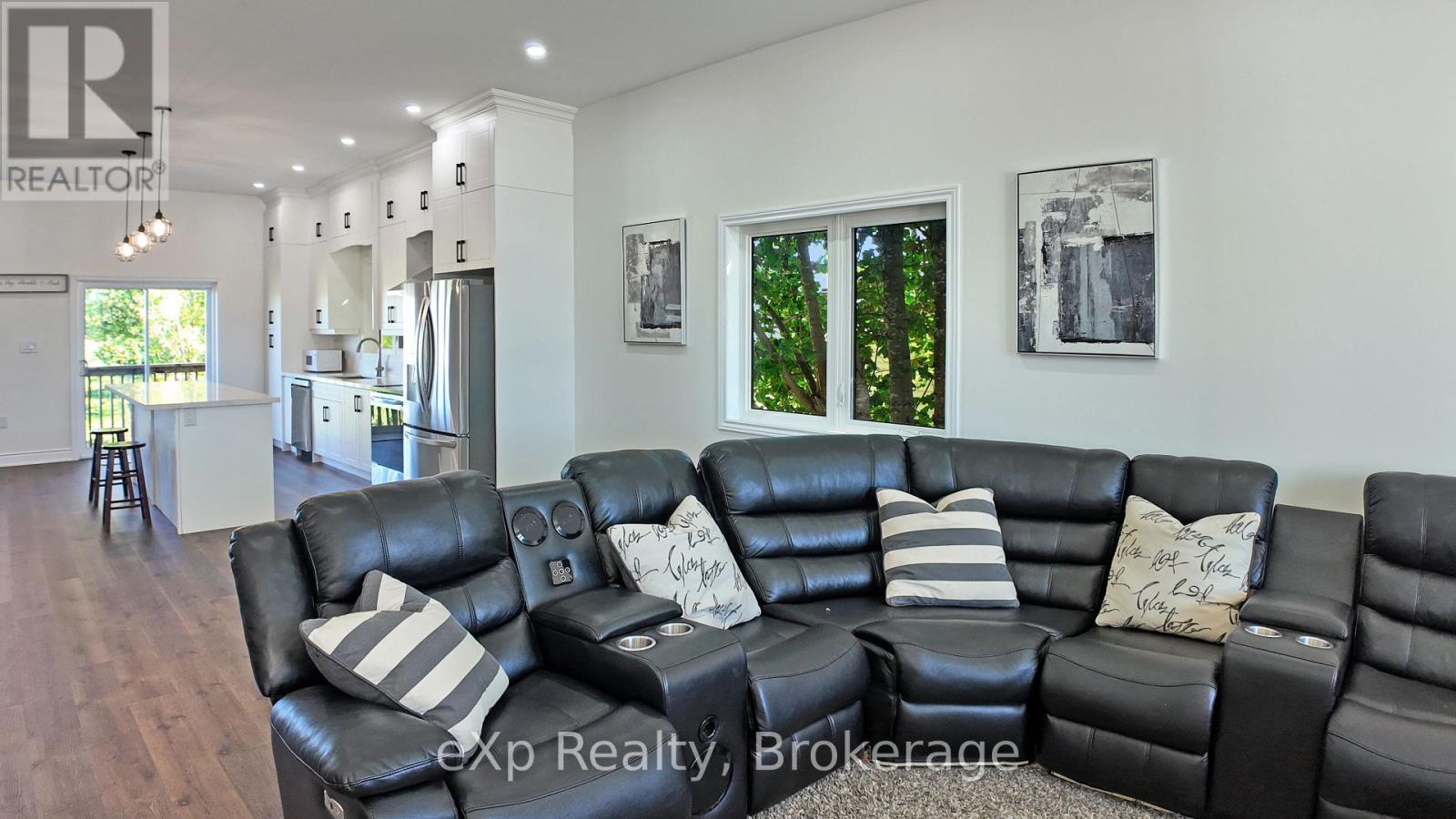 221 FORLER STREET