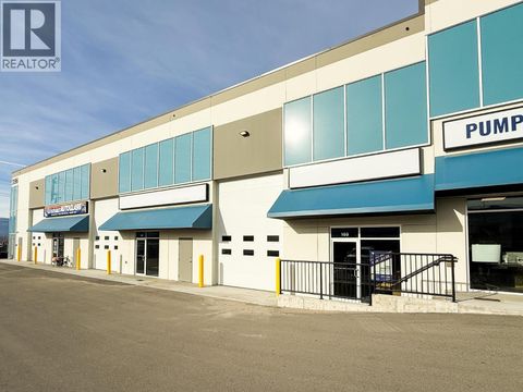 3196 Appaloosa Road Unit# 102/103 Kelowna BC V1V2G9