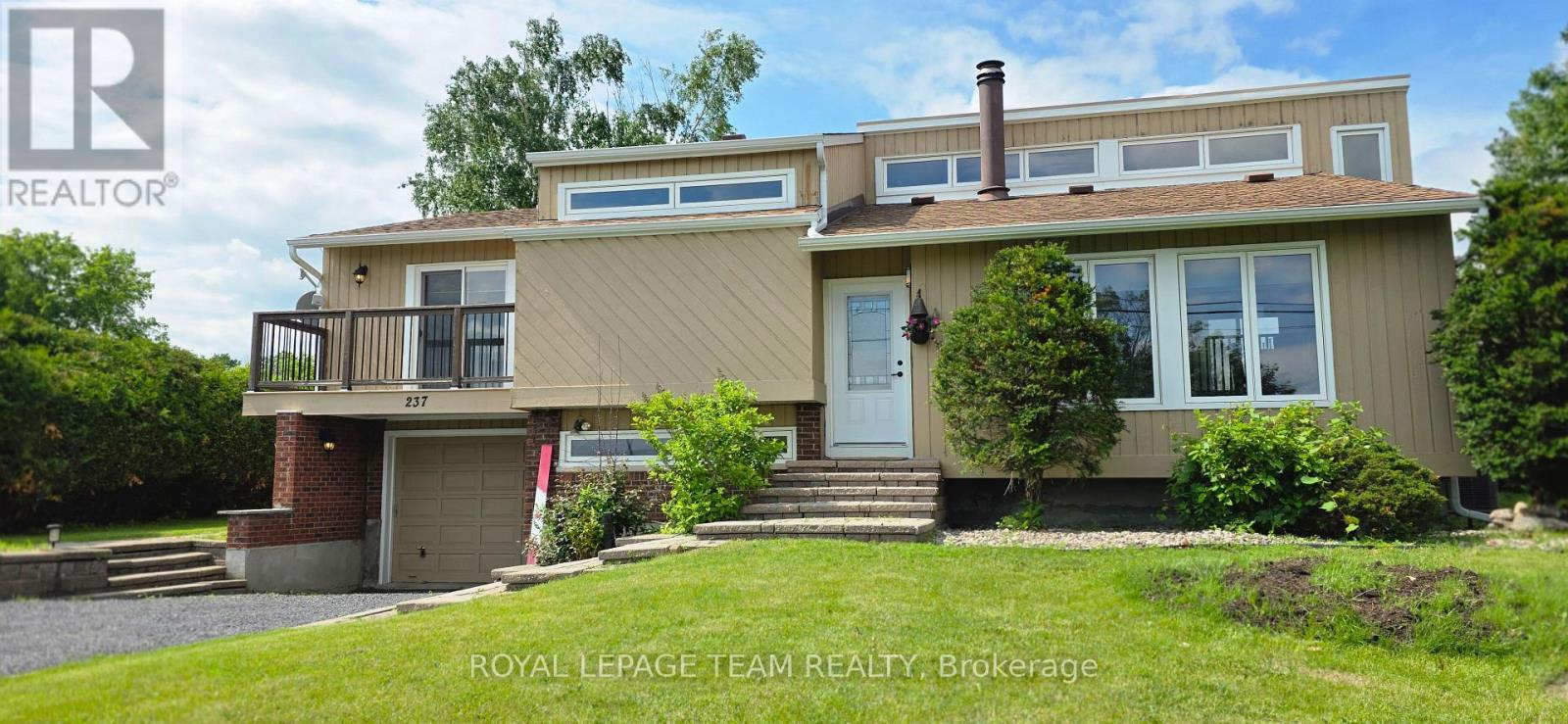237 QUEEN WEST STREET