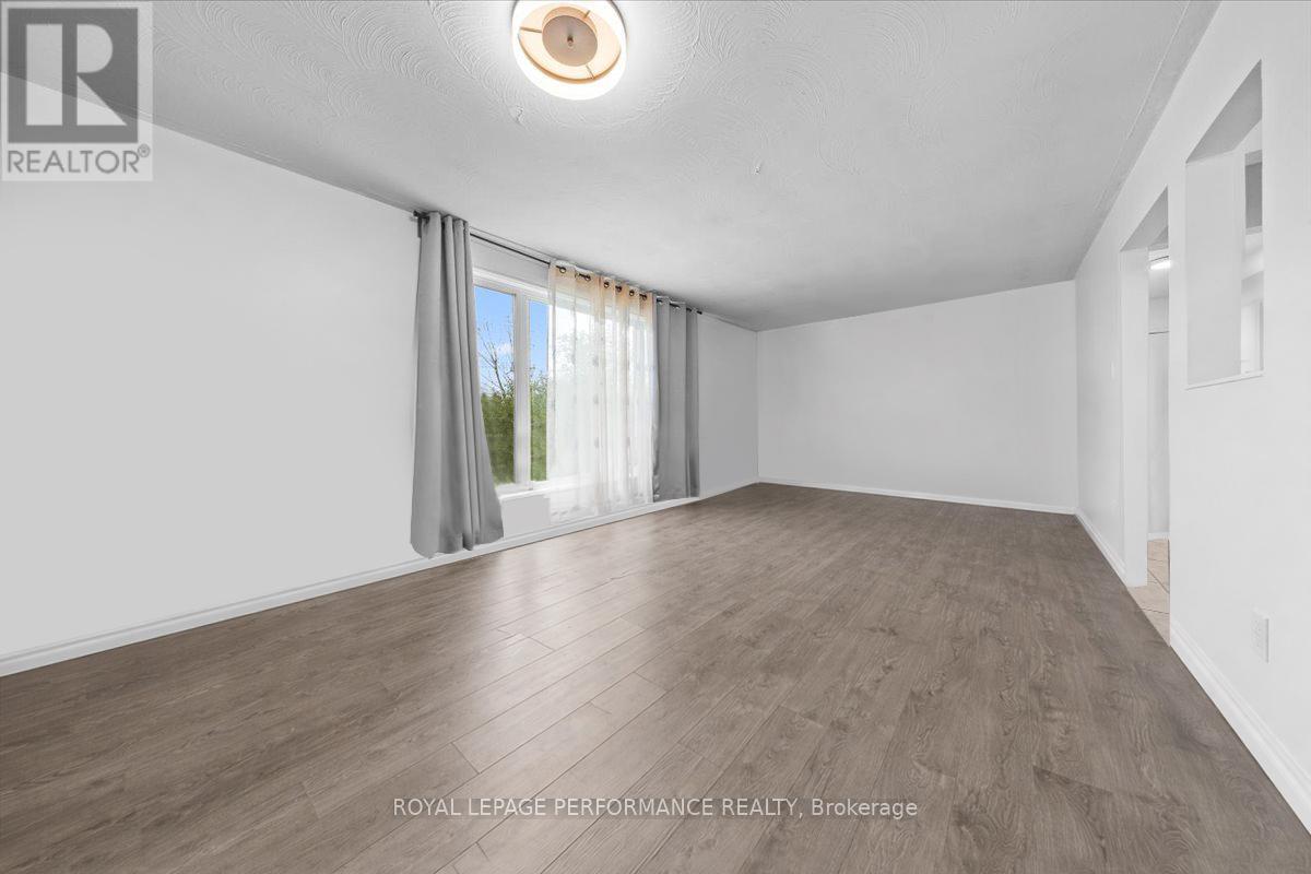 1702 RUSSELL ROAD