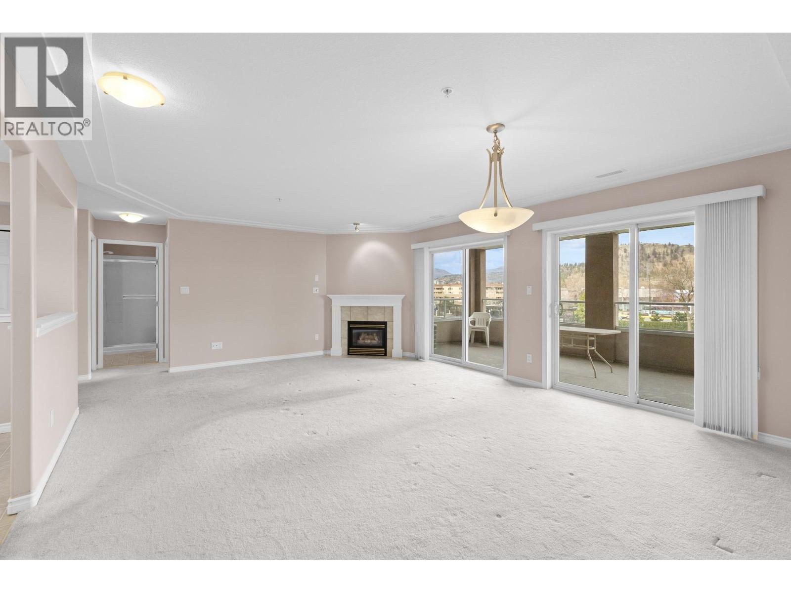 1966 Durnin Road Unit# 303