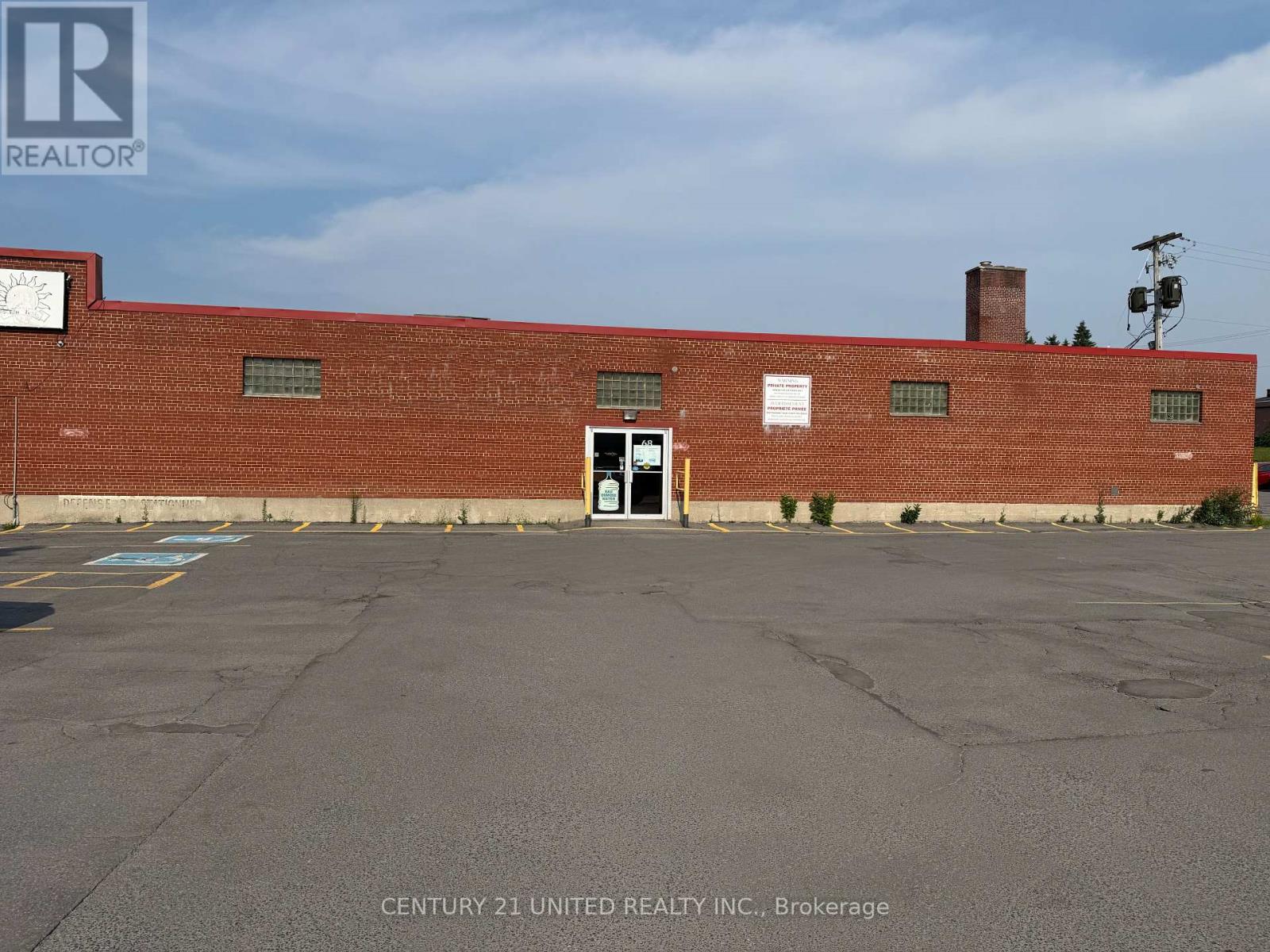 68 MAIN STREET E