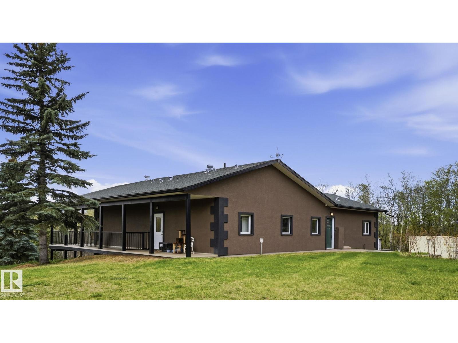 #22 52421 RGE ROAD 15