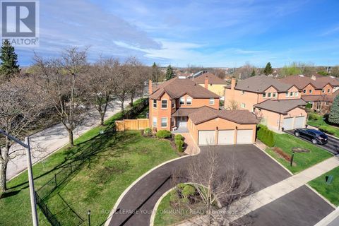 14 HART STREET Richmond Hill (North Richvale) ON L4C8X2