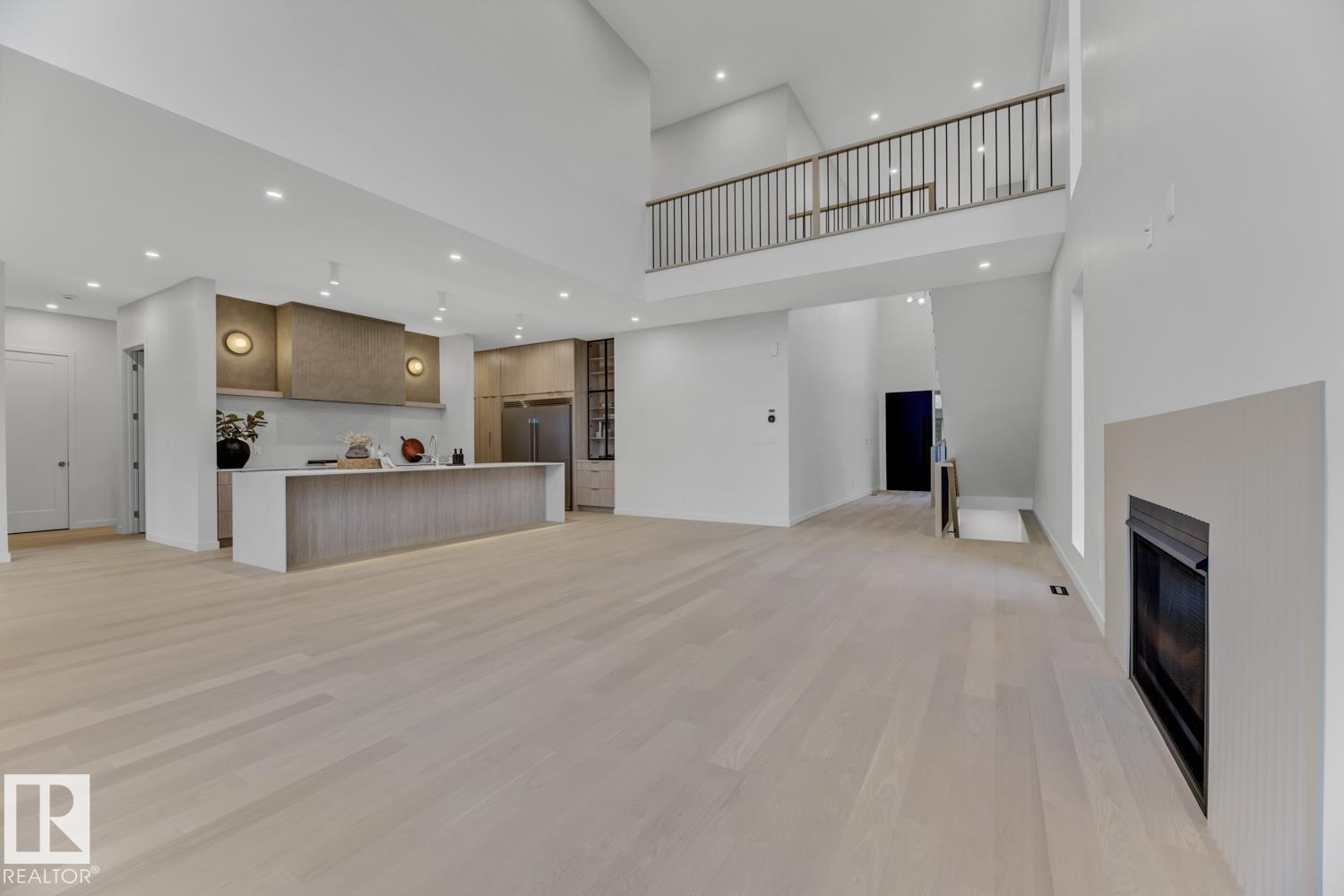 #7 6090 CRAWFORD DR SW