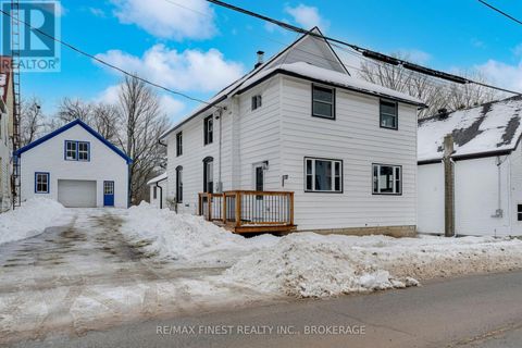 13 KINGSTON STREET Rideau Lakes ON K0G1E0