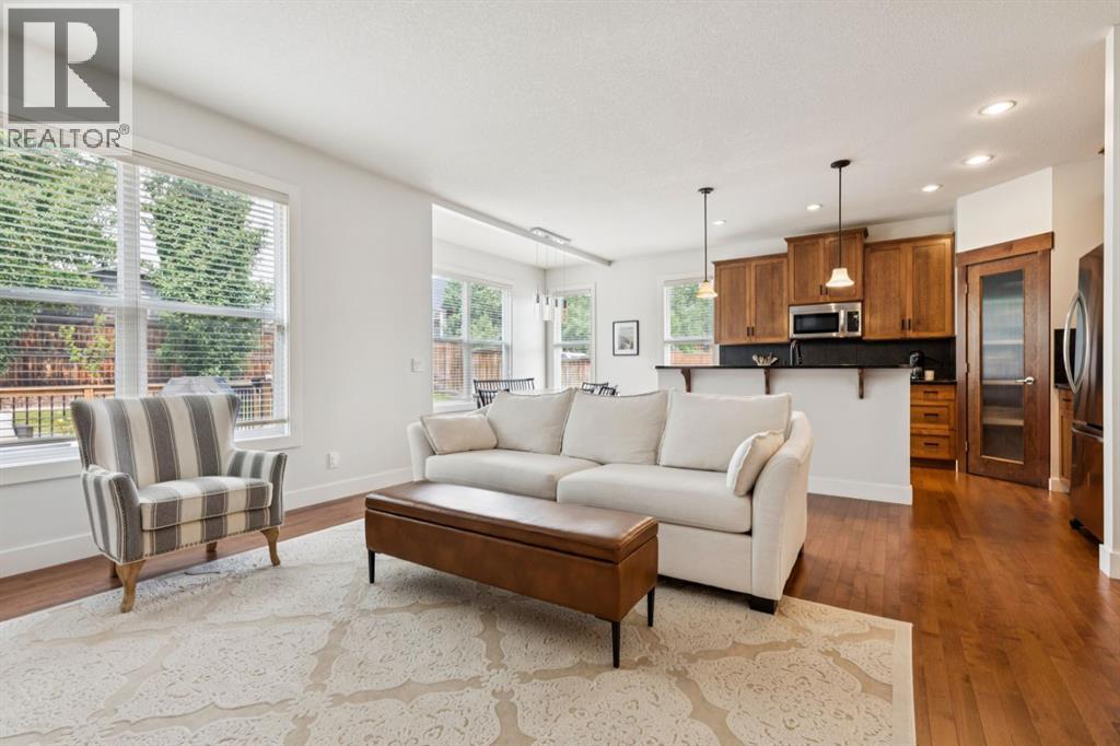 70 Cortina Way SW
