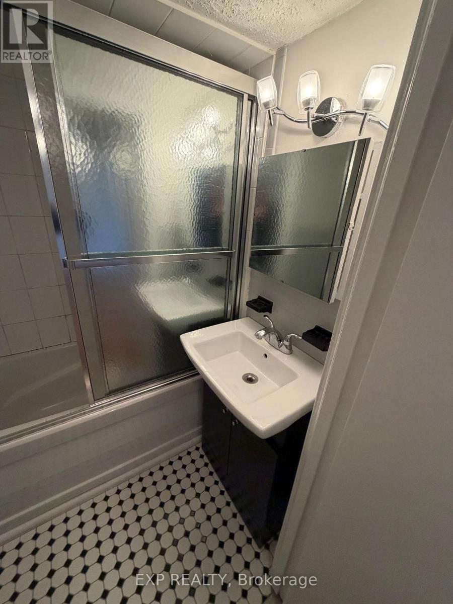 1 - 354 ANNETTE STREET