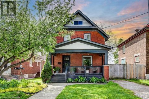 377 WELLINGTON Street N Kitchener ON N2H5L1