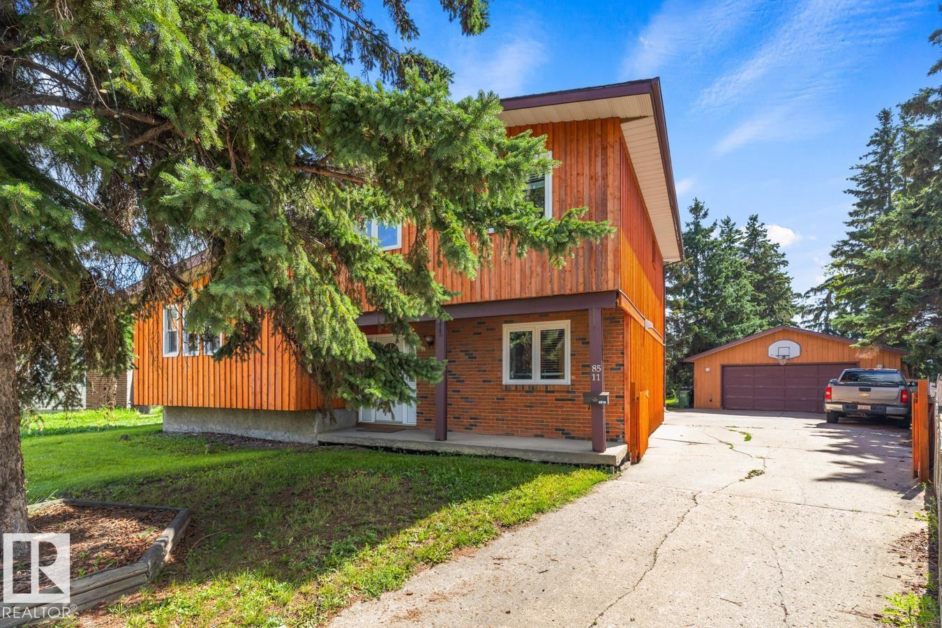 8511 24 AV NW