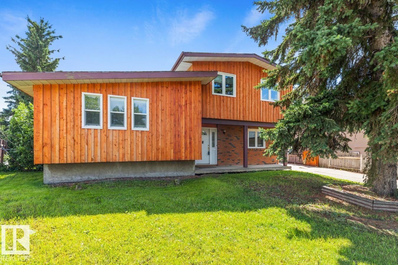 8511 24 AV NW