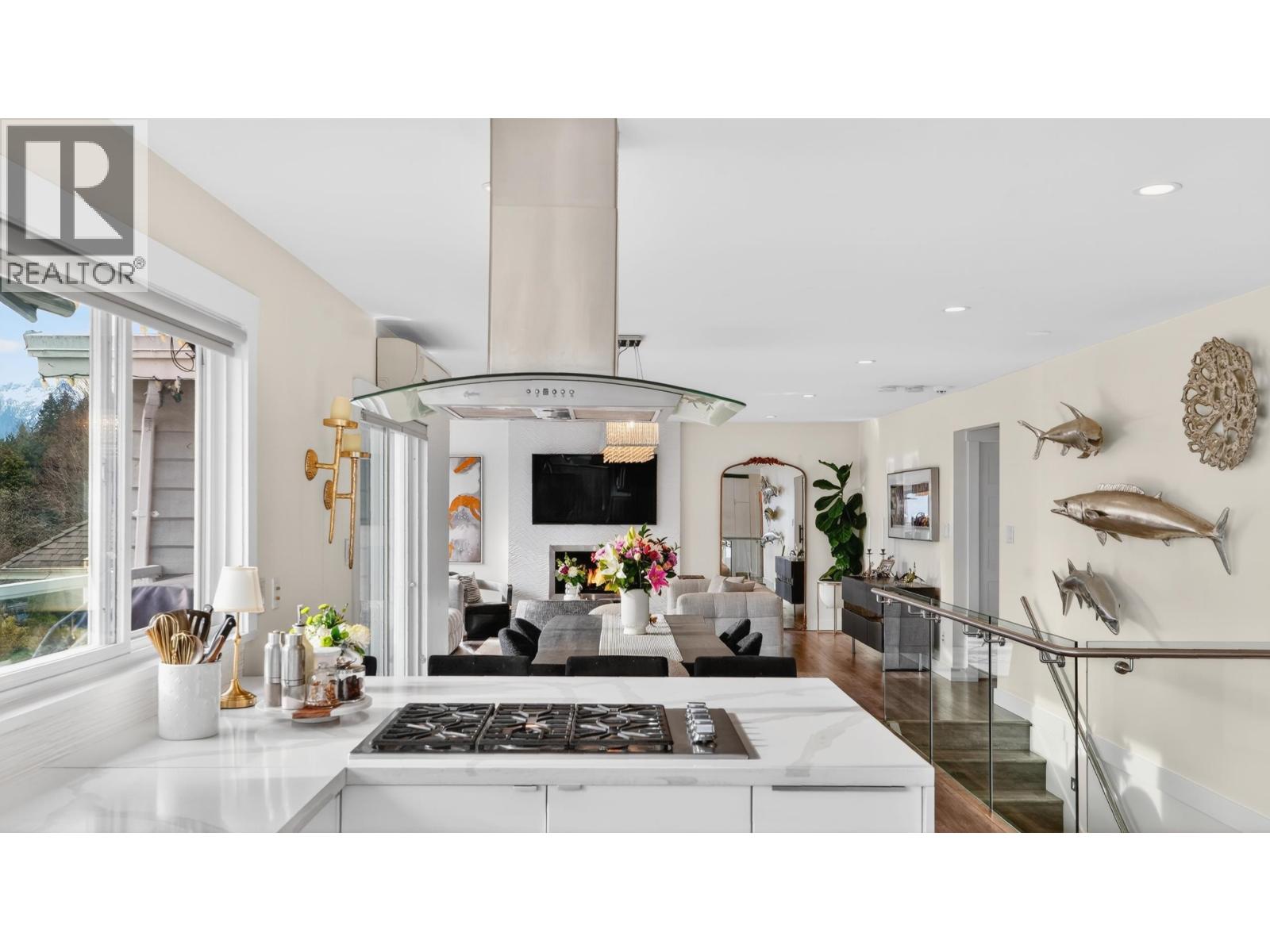 668 ALPINE COURT