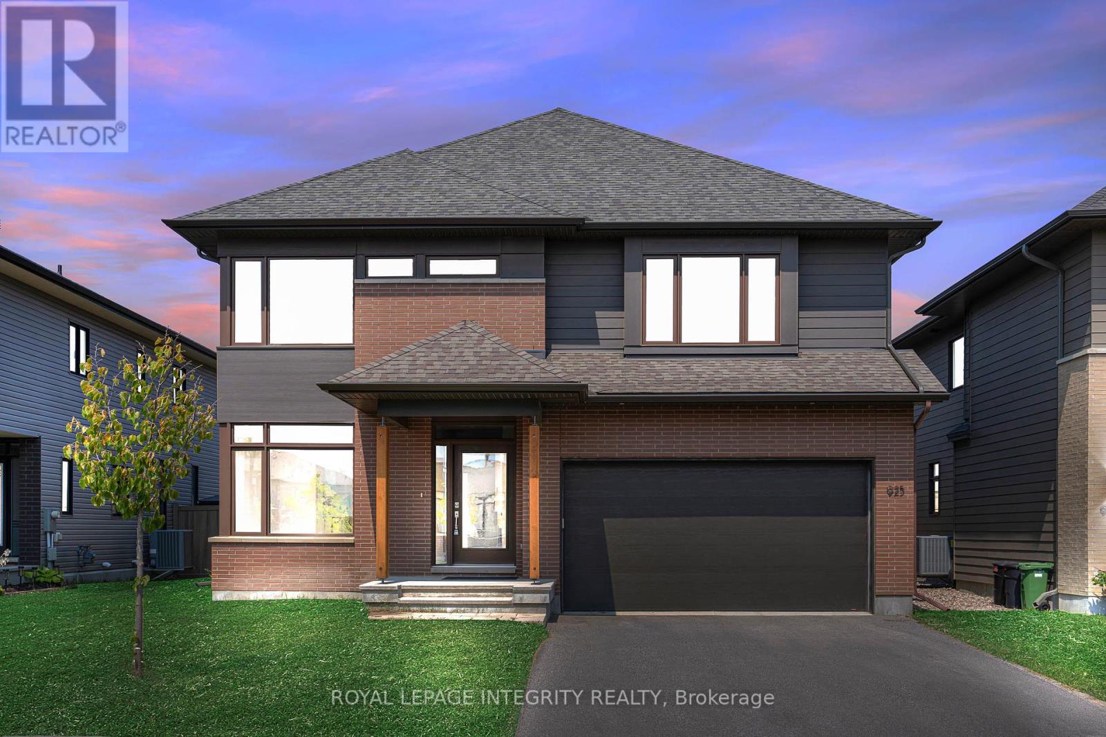 925 ISLINGTON WAY