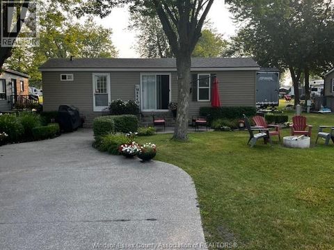 981 COUNTY RD 2 Unit# 535 Lakeshore ON N8L1B4