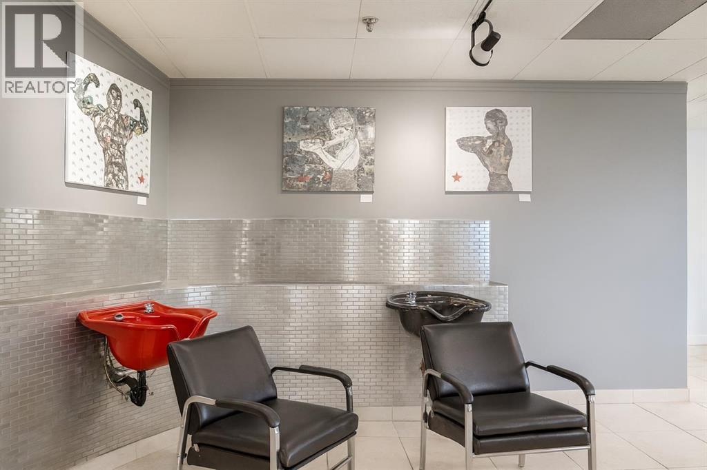 100, 2909 17 Avenue SW