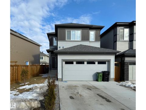 1758 ERKER WY NW Edmonton AB T6M0Z6