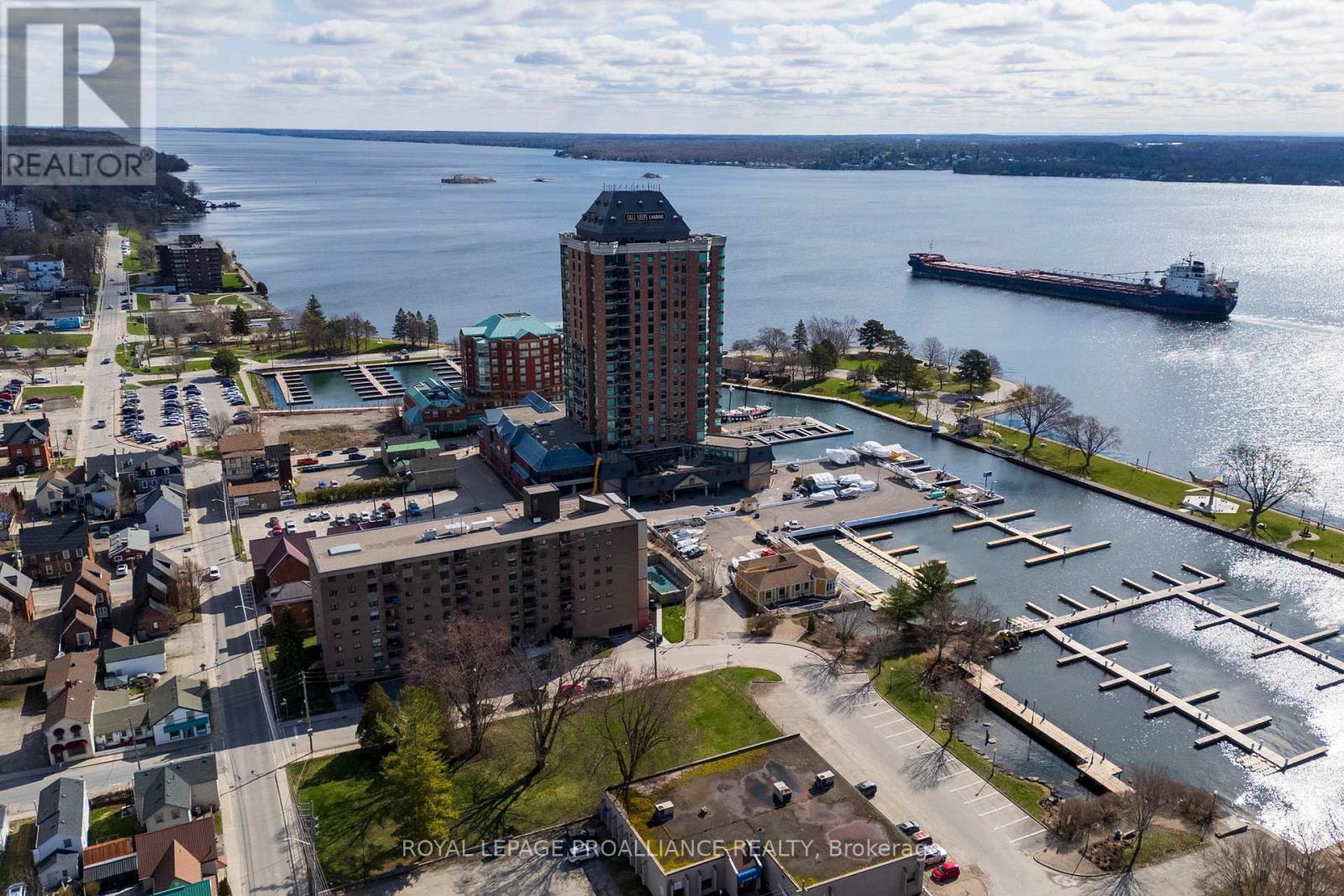 410 - 3 APPLE STREET