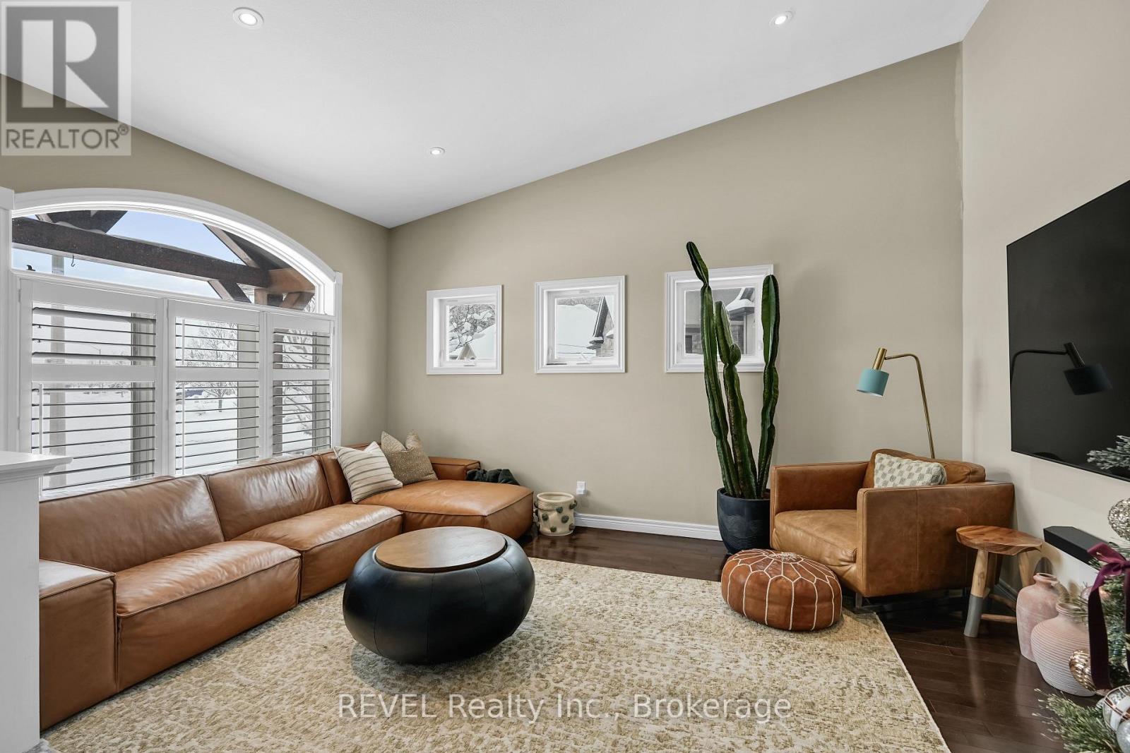 9069 TAPESTRY COURT